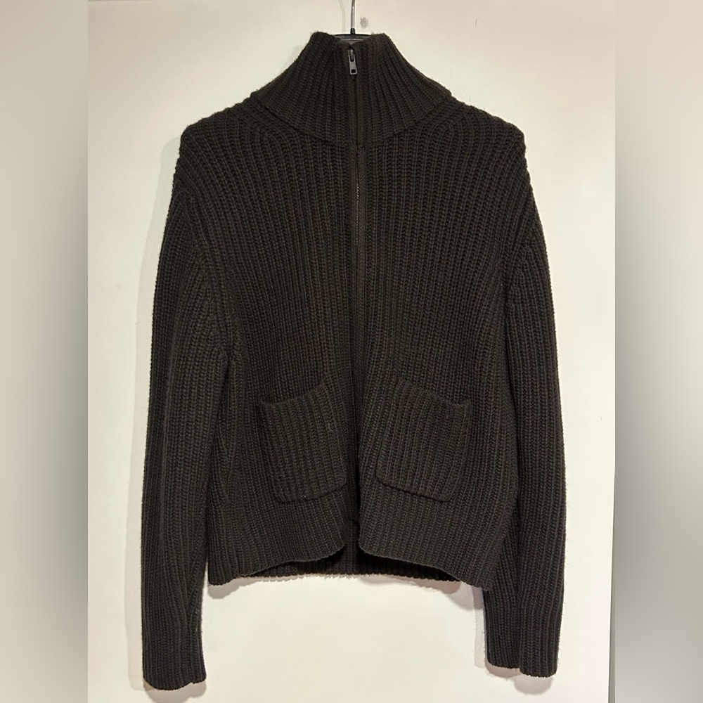 Uniqlo Dark Brown Turtleneck Sweater